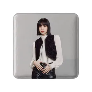 مگنت مربعی لیسا گروه بلک پینک Black Pink