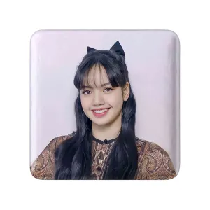 مگنت مربعی لیسا گروه بلک پینک Black Pink