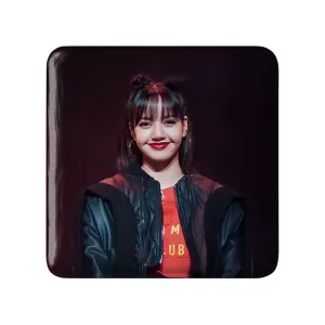 مگنت مربعی لیسا گروه بلک پینک Black Pink