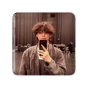 مگنت مربعی تهیونگ وی Teahyung گروه بی تی اس BTS