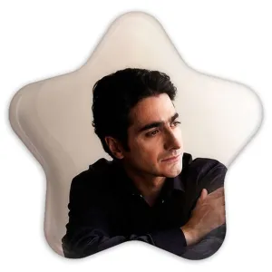 پیکسل ستاره ای همایون شجریان