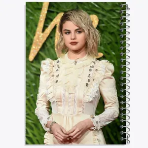 دفتر سلنا گومز Selena Gomez