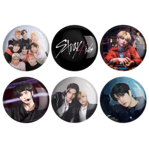 پیکسل استری کیدز (Stray Kids)