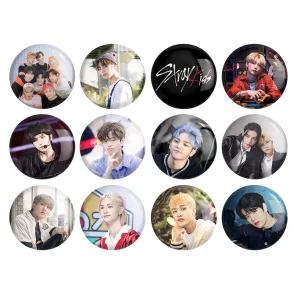 پیکسل استری کیدز (Stray Kids)