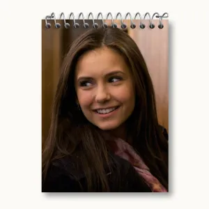 دفتر یادداشت الینا گیلبرت خاطرات یک خون آشام  The Vampire Diaries