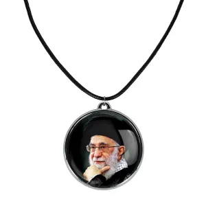 گردنبند تصویر رهبر