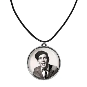 گردنبند نورمن ویزدوم Norman Wisdom