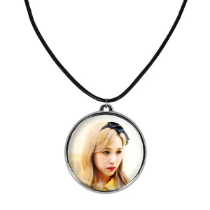 گردنبند مینا گروه توایس TWICE