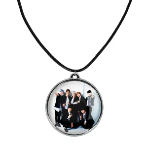 گردنبند گروه مانستا اکس MONSTA X