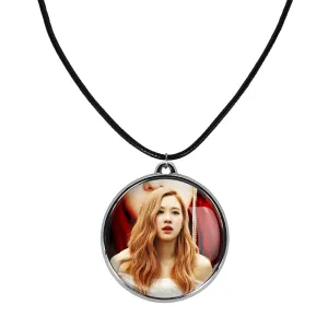 گردنبند رزی بلک پینک Black Pink