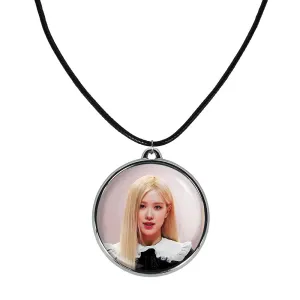 گردنبند رزی بلک پینک Black Pink