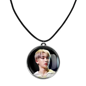 گردنبند ونهو گروه مانستا اکس Monsta X