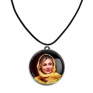 گردنبند نیوشا ضیغمی