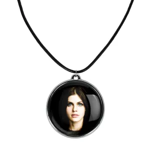 گردنبند الکساندرا داداریو Alexandra Daddario