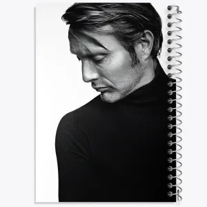 دفتر مادز میکلسن (Mads Mikkelsen)