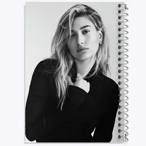 دفتر هیلی بیبر (Hailey Bieber)