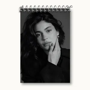دفتر یادداشت کایلی جنر (Kylie Jenner)