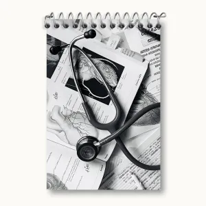 دفتر یادداشت پزشک و پرستار