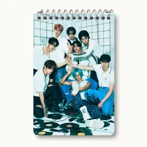 دفتر یادداشت استری کیدز (Stray Kids)