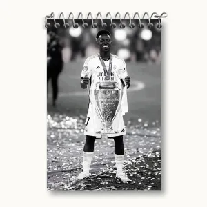 دفتر یادداشت وینیسیوس جونیور (Vinicius Junior)